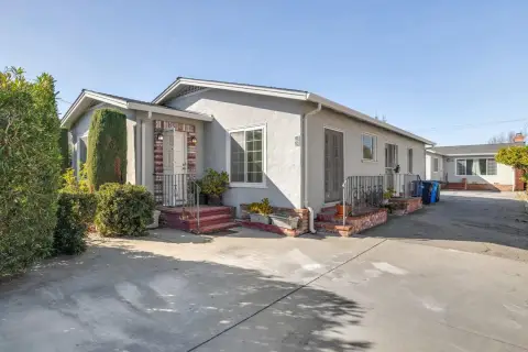 Spacious Duplex in San Mateo