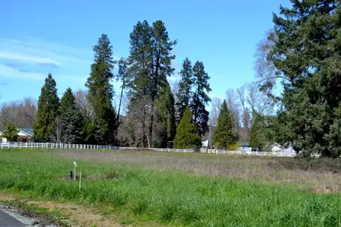 Residential Lots Near Rogue River