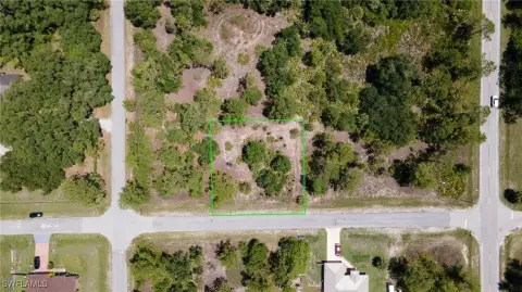 Quarter-Acre Lot in Lehigh Acres