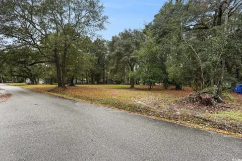 Residential Lot in Waterford Estates