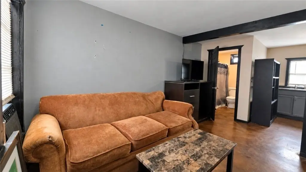 Picture 6