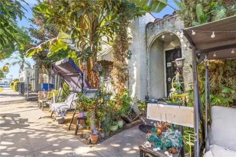 Los Angeles Single Family Residence