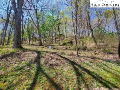 Land in Elk Creek Mountain