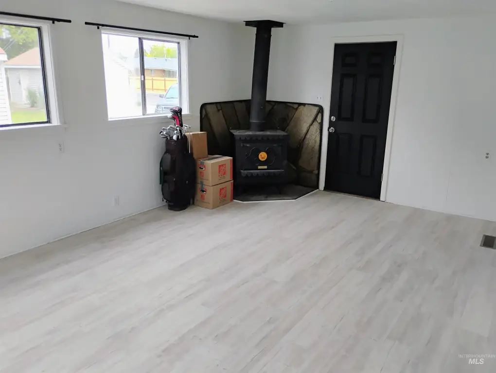 Picture 5