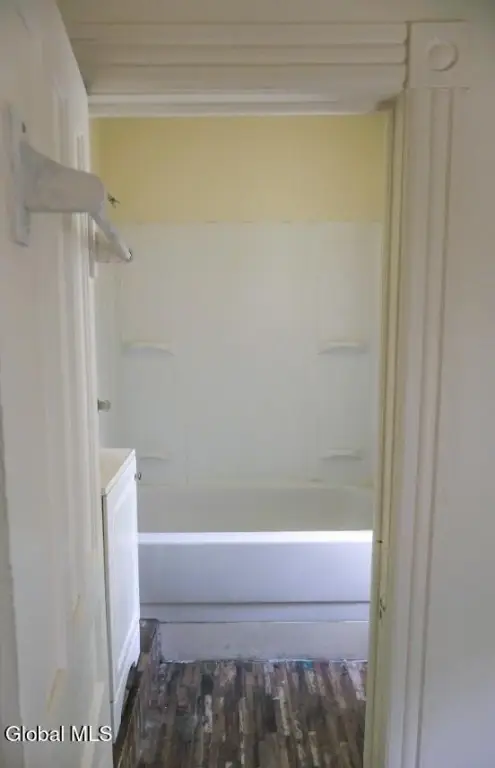 Picture 30