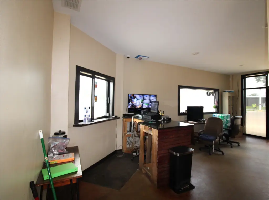 Picture 17