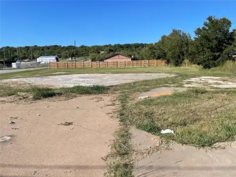 Mineral Wells Commercial Land Available