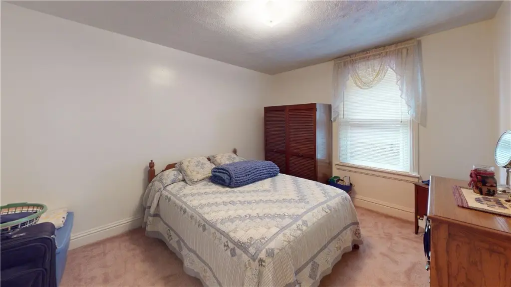 Picture 19