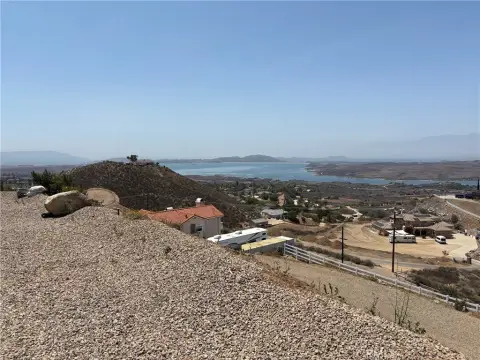 Perris Land with Panoramic Views