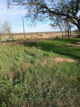 Residential Land in Coleman, Texas