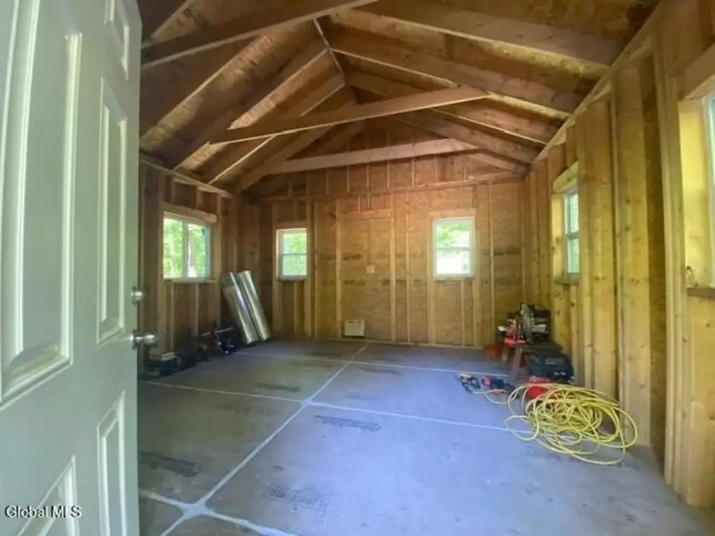 Picture 4