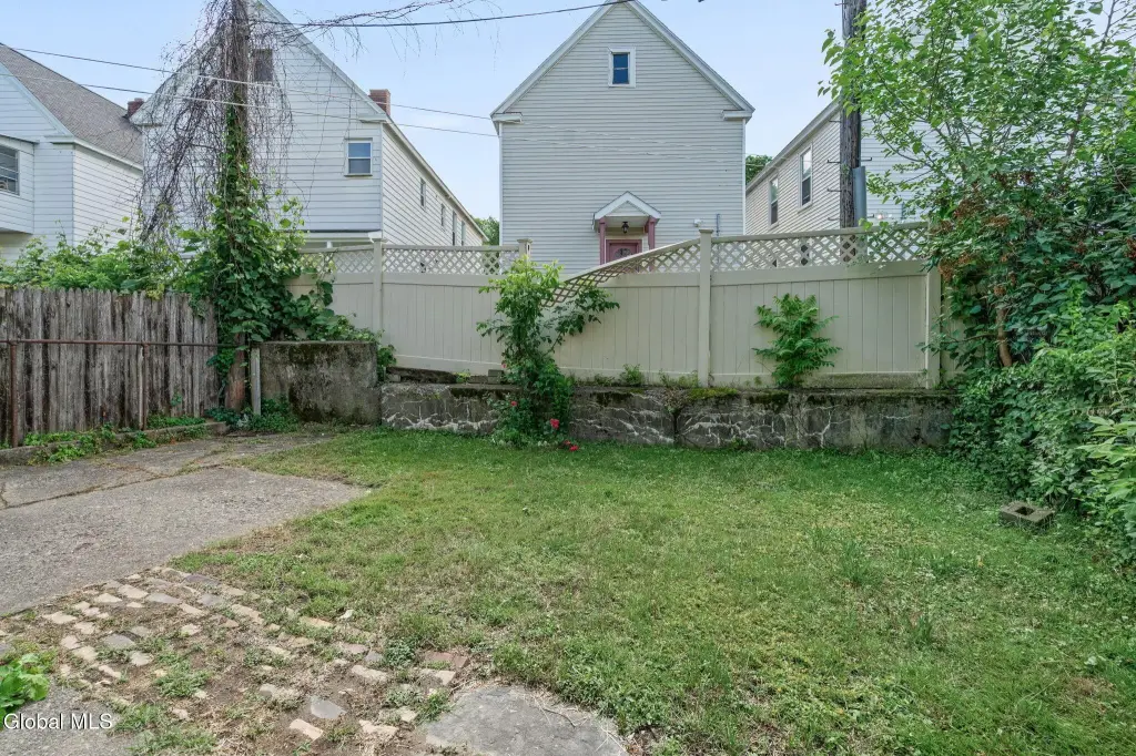 Picture 6