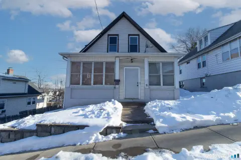 West Haven Multifamily Near UNH