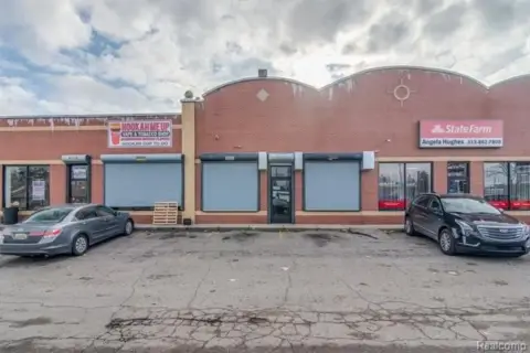 Detroit Retail Space For Rent