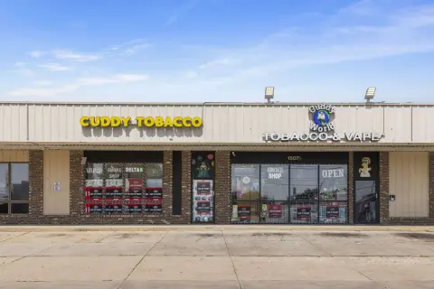 Multi-Tenant Retail Center