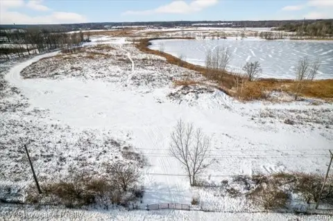 Lakefront Land Estate Opportunity