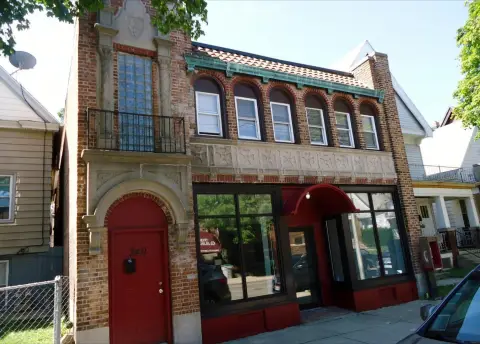 Mixed-Use Property: Investment Opportunity