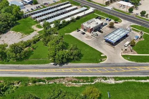 Commercial Land at Signalized Intersection