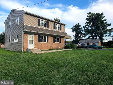 Renovated Duplex with Basement Space