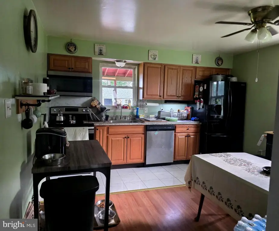 Picture 9