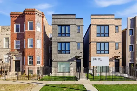 3-Unit Triplex with Garage