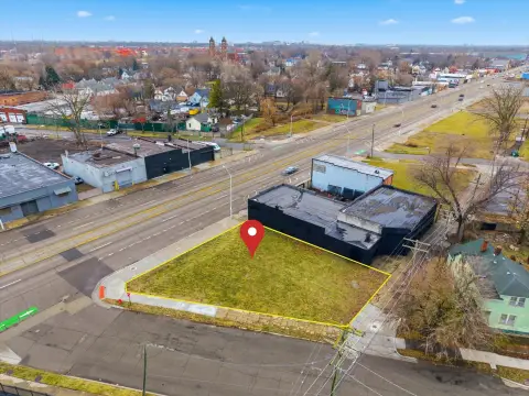 Detroit Corner Lot Opportunity