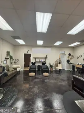 Salon Space in South Park