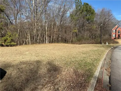 Residential Lot in Mill Creek
