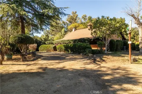 Mixed-Use Property in Prime Location