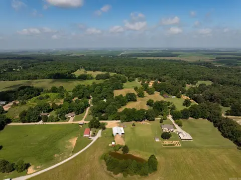 Mixed-Terrain Hunting Land
