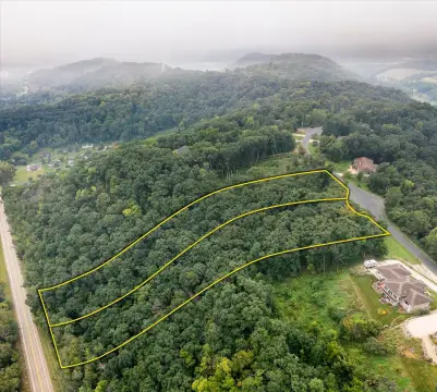 La Crescent Land with River Views