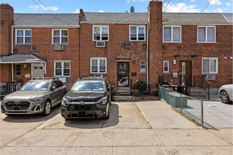 Duplex with Outdoor Parking