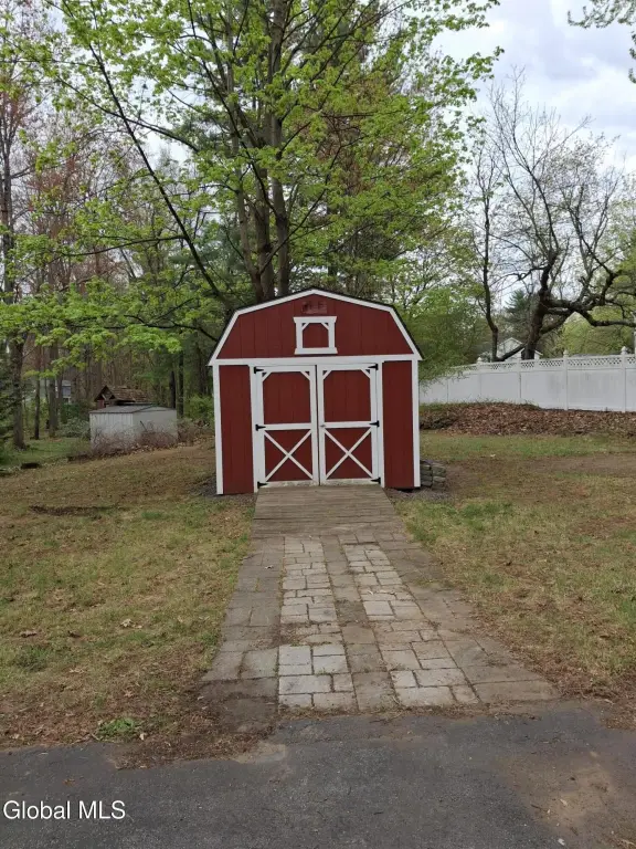 Picture 5