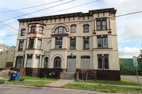32-Unit Apartment Building
