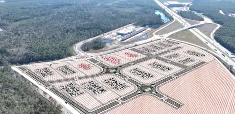 Prime Commercial Site Near Buc-ee's