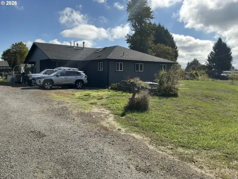 Duplex with Bonus Space