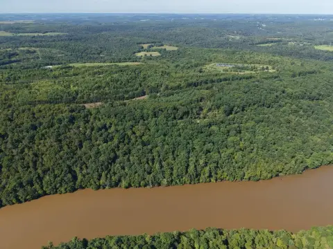 Hunting Land with Trail Network