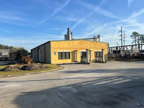 Mixed-Use Property Near Air Force Base