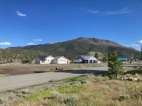 Residential Lots with Mountain Views