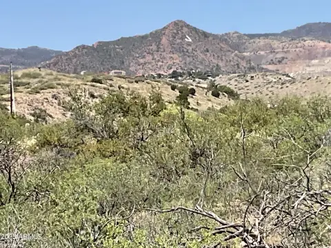 Land with Panoramic Verde Valley Views