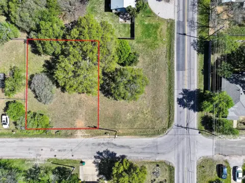 Level Building Lots Near Lake