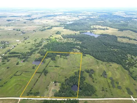 Holdenville Acreage with Utilities