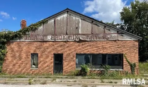 Large Brick Commercial Building Available