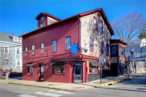 Mixed-Use Property in Prime Location