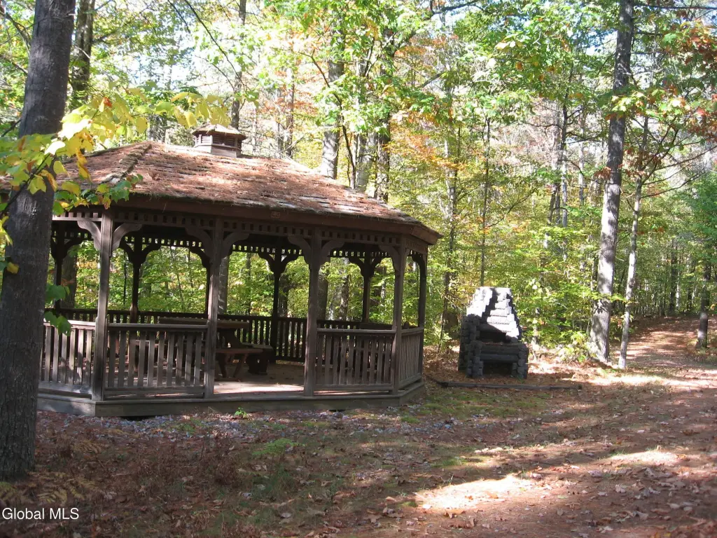 Picture 4