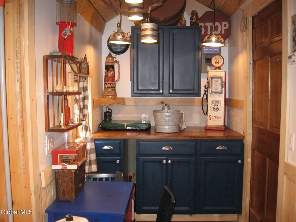 Picture 10