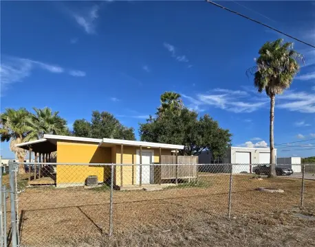 Mixed-Use Property with Workshop