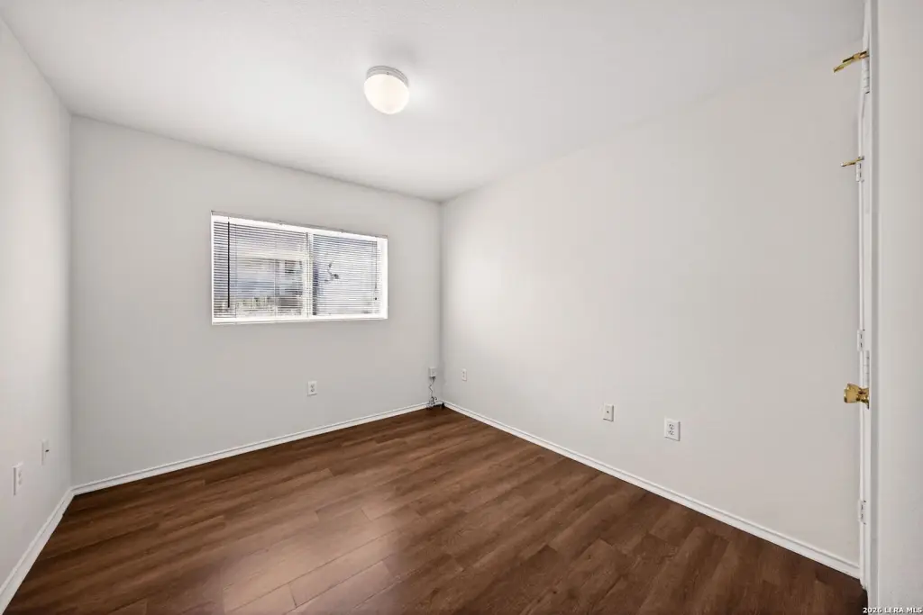 Picture 33