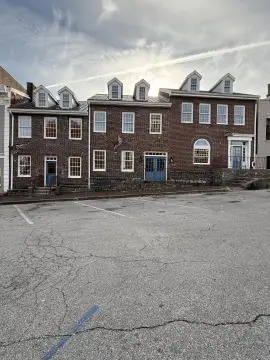 Versatile Mixed-Use Commercial Property