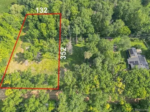 Residential Land in West Bloomfield